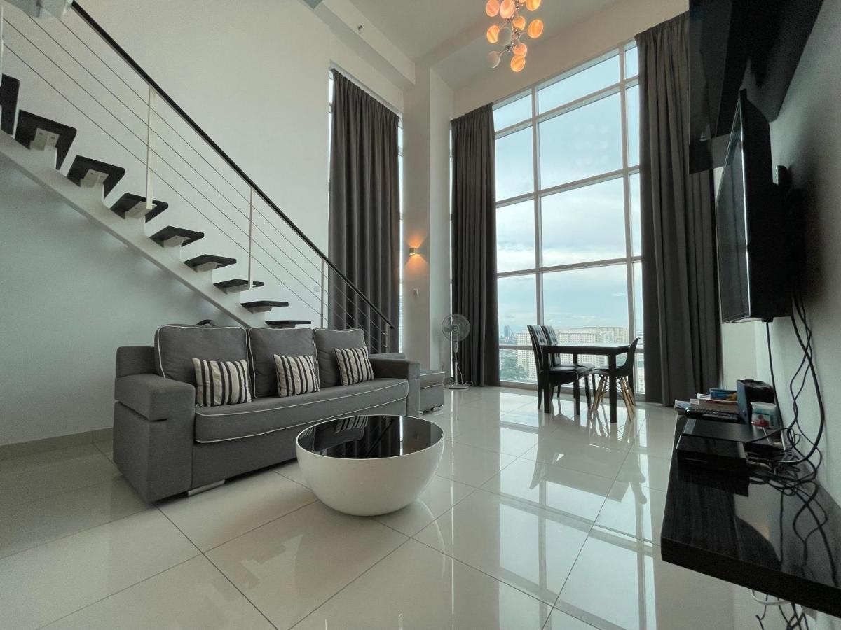 Premier Suite At Maritime George Town Eksteriør billede